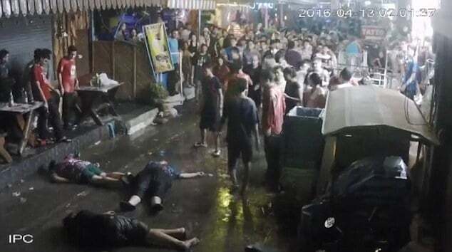 У Таїланді натовп забив до напівсмерті британських пенсіонерів