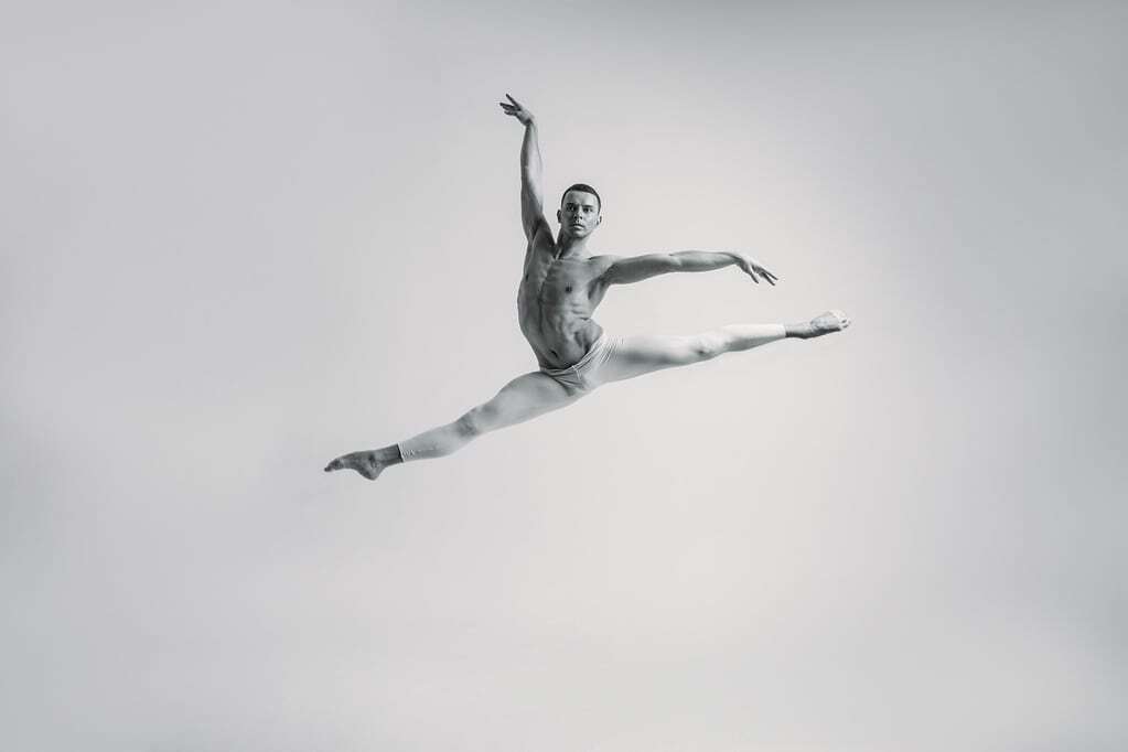 Премьера в балете "Кармен-сюита": на сцене выступит Артур Гаспар из группы Kazaky