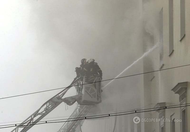 В здании Минобороны России произошел масштабный пожар: опубликованы фото и видео