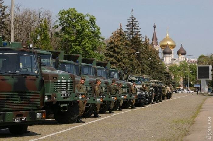 Свата в Одесі. Куликове поле зайняли більше тисячі силовиків