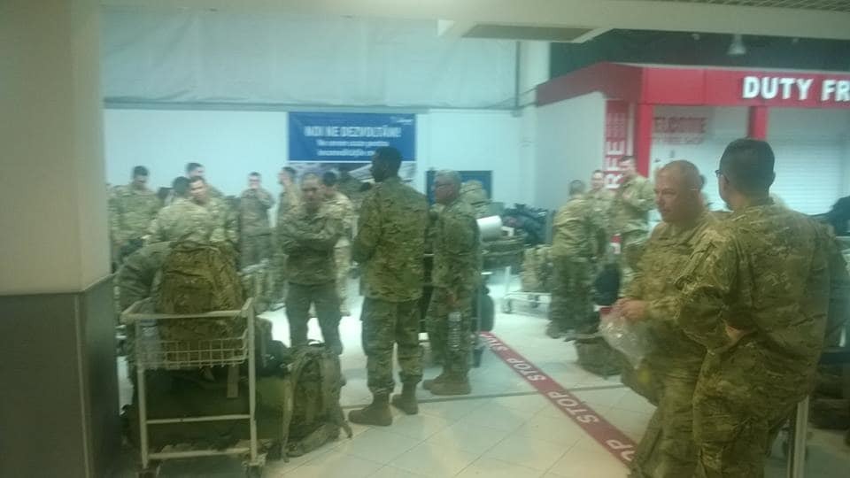 В аэропорту Кишинева высадились американские военные: фотофакт