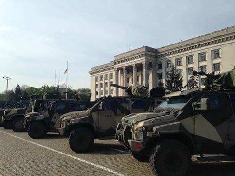 Свата в Одесі. Куликове поле зайняли більше тисячі силовиків