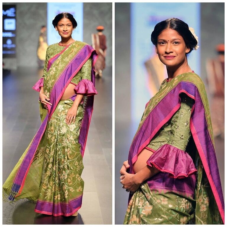 В Индии на подиум вышла модель на позднем сроке беременности