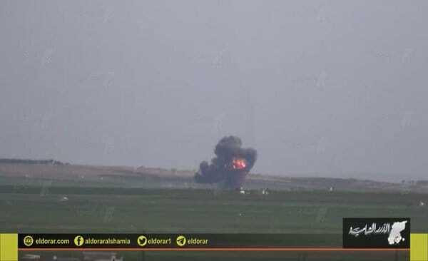 В Сирии сбили боевой самолет, пилота взяли в плен: фото и видеофакт