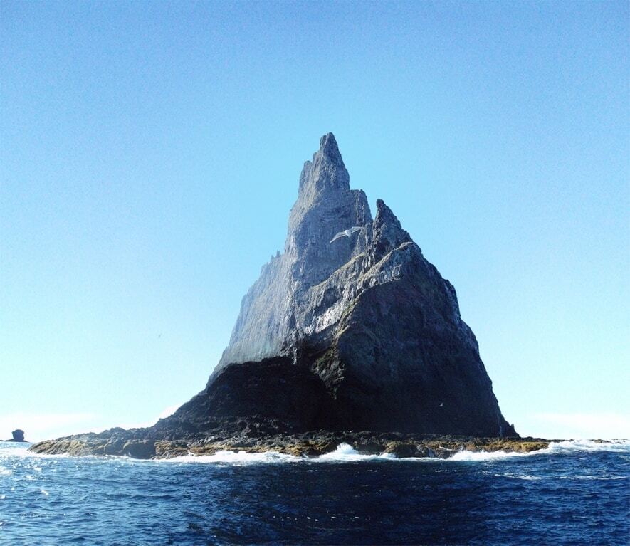 Самые необычные и впечатляющие скалы в мире: опубликованы фото
