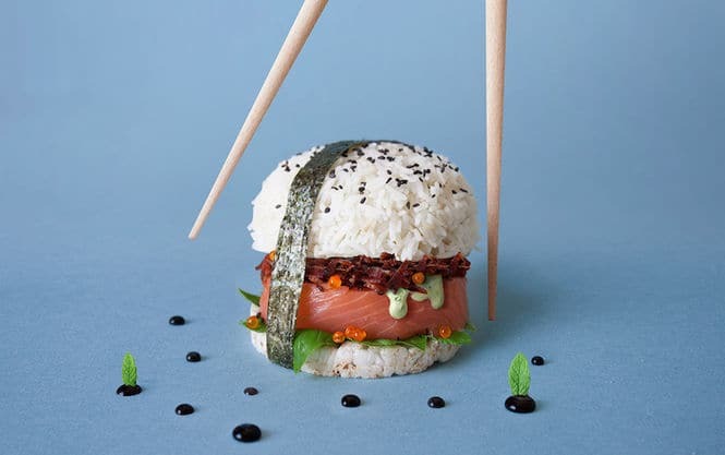 Суши-бургеры: новое блюдо стало настоящим гастрономическим хитом 