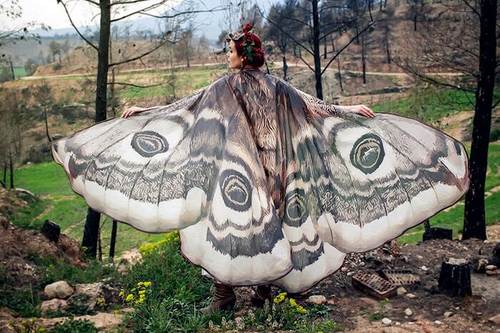 Взмах мотылька: фото удивительных плащей, похожих на крылья бабочек
