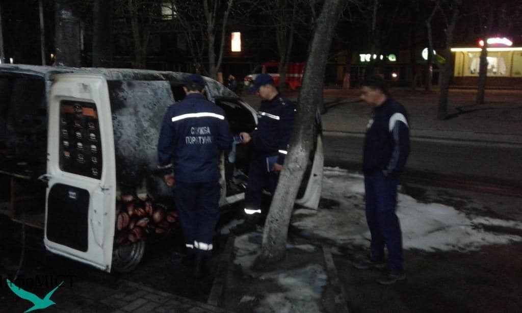 "Весь огонь на меня": в центре Черкасс взорвалась "кофейня на колесах"