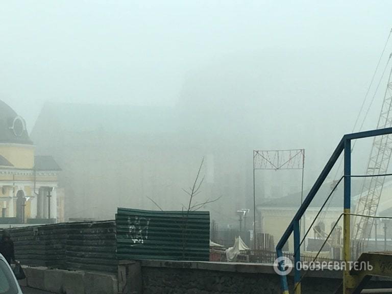 Киев утром окутал густой туман: опубликованы фото