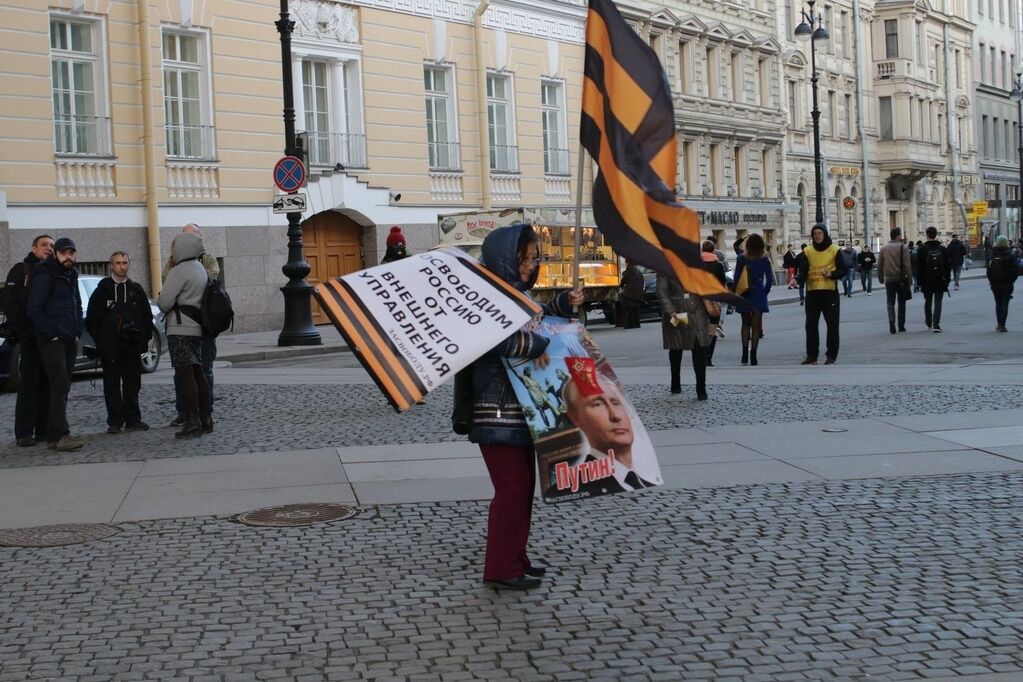 "Ему нужно не время, а срок": в Санкт-Петербурге требовали отставки Путина. Появились фото