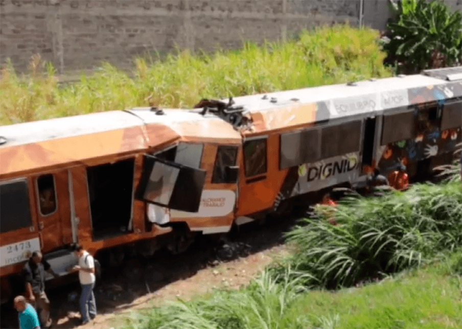 Лоб в лоб: в Коста-Рике в железнодорожной катастрофе пострадали сотни людей. Фотофакт