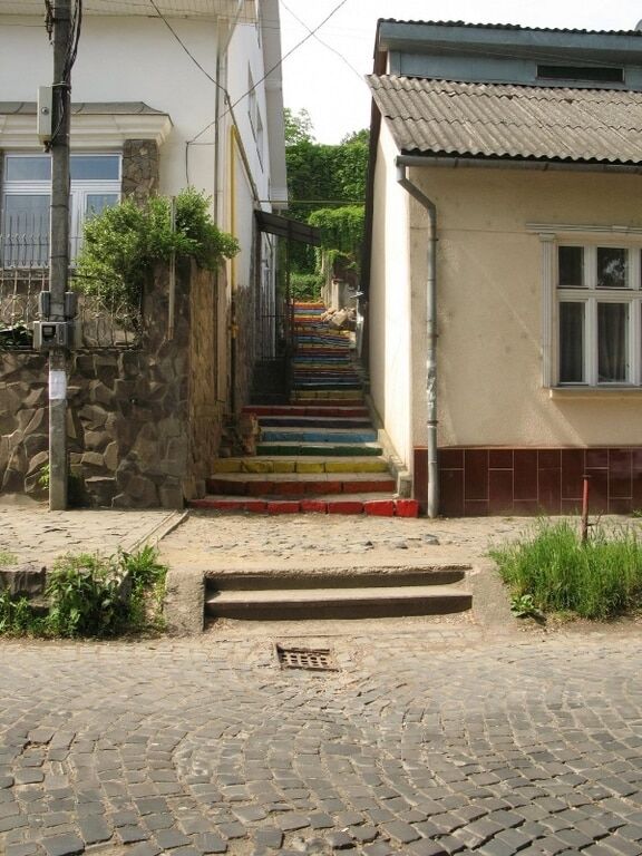 Ступеньки под открытым небом: фото 11 самых красивых лестниц Украины