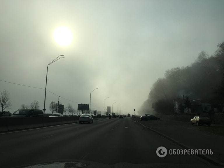 Киев утром окутал густой туман: опубликованы фото