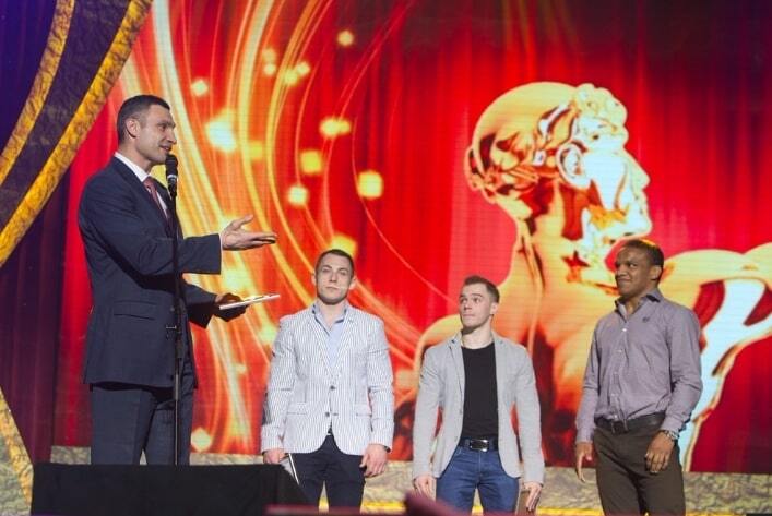 Кличко подарував українським олімпійцям квартири в Києві