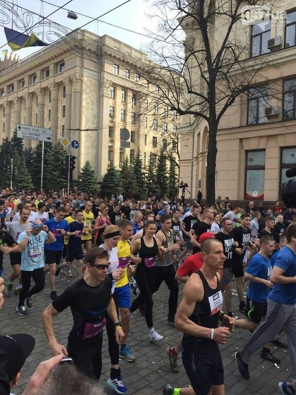 У Харкові стартував знаменитий міжнародний марафон: фотофакт
