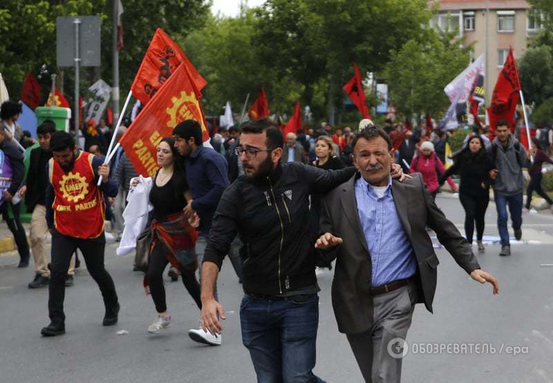 Перше травня у Стамбулі: поліція застосовувала сльозогінний газ і водомети проти демонстрантів