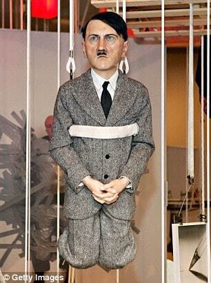 "Гитлер на коленях" ушел с молотка за $17,2 млн