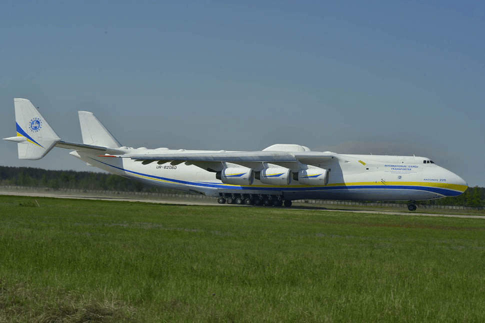 Украинский самолет-гигант впервые отправился в Австралию