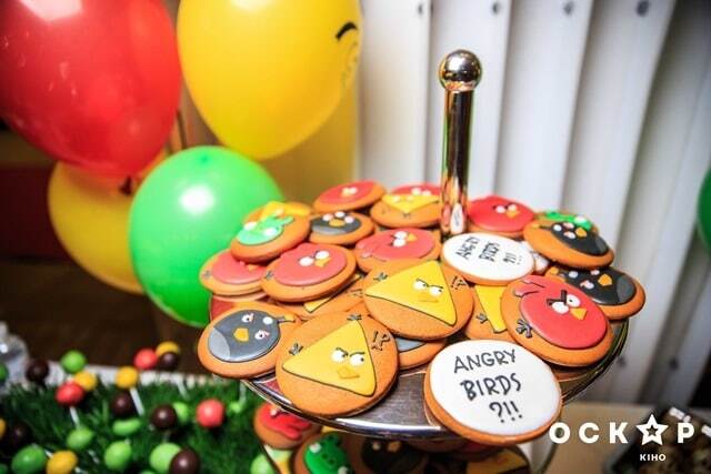 Осадчая и Зеленский были замечены на премьере Angry Birds 