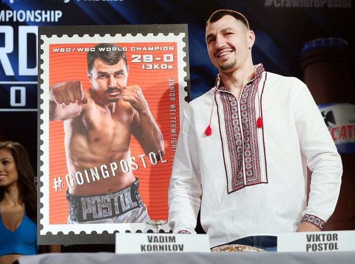 Украинский боксер пришел на пресс-конференцию в США в вышиванке