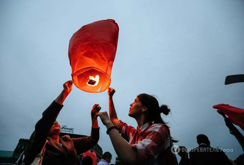 День рождения Савченко в Киеве отметили флешмобом: опубликованы фото и видео