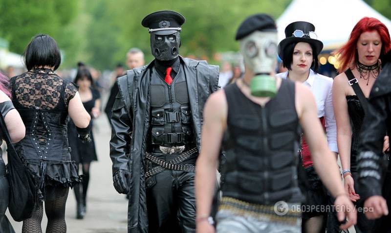 Лейпциг "захватили" ангелы и люди в черном: опубликованы фото