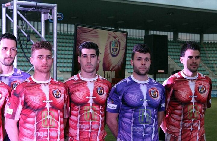 Испанский клуб представил самую странную футбольную форму в мире: фотофакт