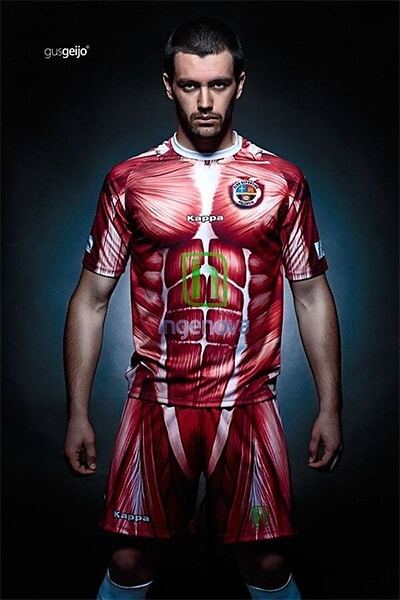Испанский клуб представил самую странную футбольную форму в мире: фотофакт