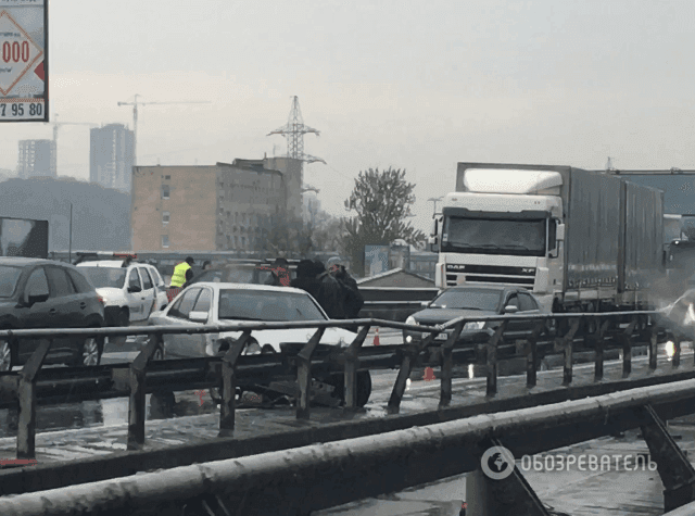 ДТП в Киеве: составлен рейтинг самых "аварийных" мостов
