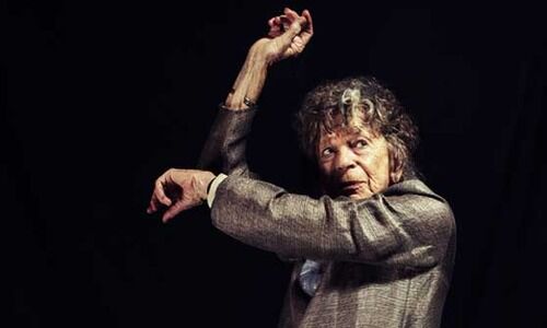 Истории о сильных женщинах: 93-летняя Анна Халприн учит побеждать рак танцем