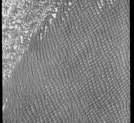 NASA показало "волны Гипербореи" на Марсе: фотофакт
