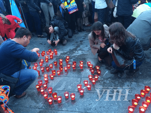 Річниця депортації кримських татар: на Майдані відбувся мітинг пам'яті