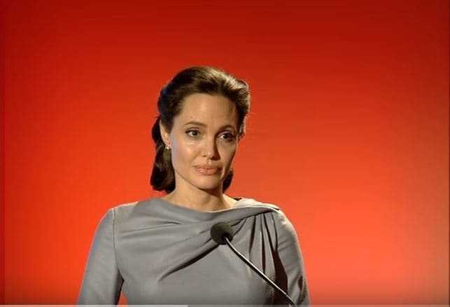 Новая Грейс Келли: Анджелина Джоли похорошела и сменила имидж. Опубликованы фото и видео