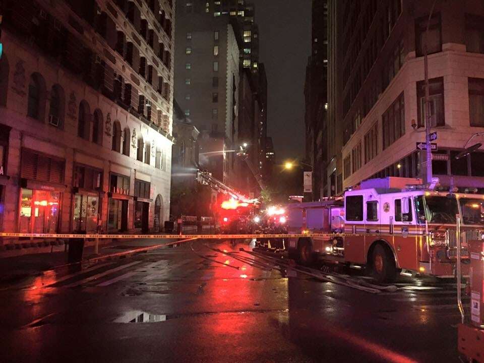 В Нью-Йорке на Пасху огонь уничтожил сербский Кафедральный собор. Опубликованы фото и видео