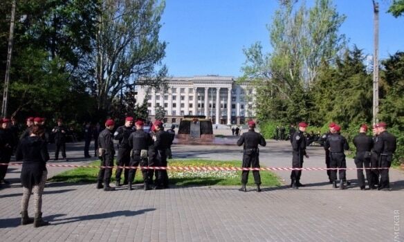 В Одессе напряженная ситуация: полиция прочесывает город, Куликово поле оцеплено