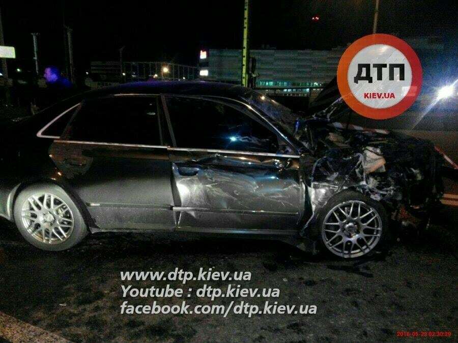 Жахлива смертельна ДТП у Києві: п'яний водій Audi влетів у попутний Subaru