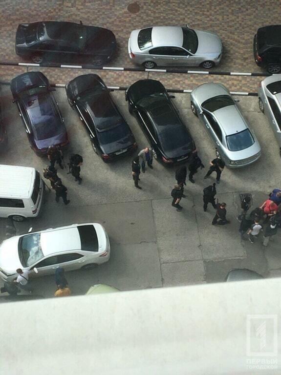 В Одессе вьетнамцы устроили стычки с налоговиками: силовики открыли огонь. Опубликованы фото