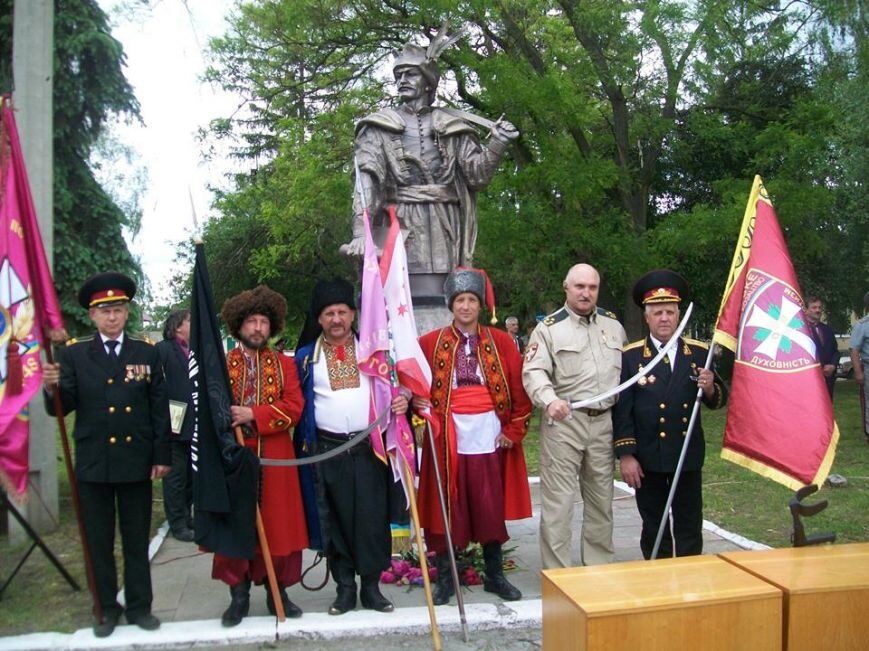 На Черкащині відкрили пам’ятник батькові Гетьмана Богдана Хмельницького