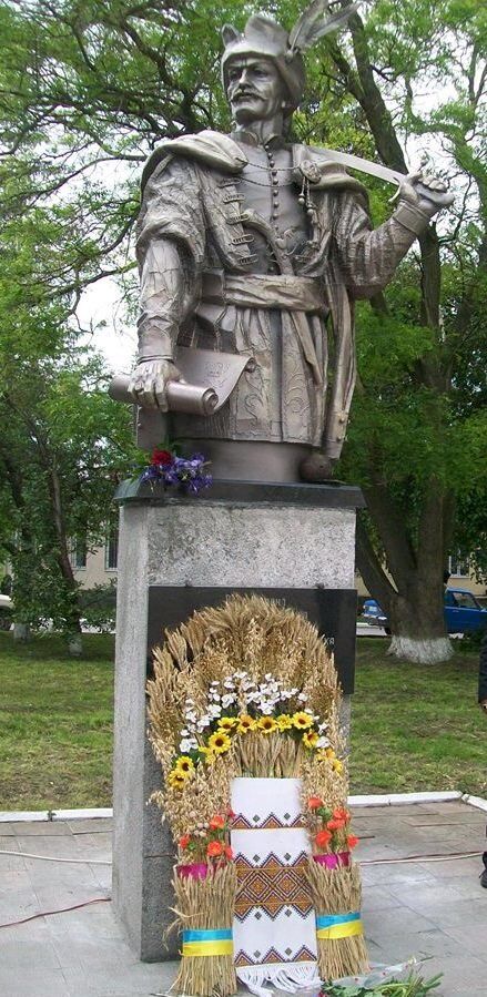 На Черкащині відкрили пам’ятник батькові Гетьмана Богдана Хмельницького