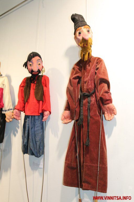 У Вінниці відкрилася виставка унікальних ляльок 30-х років та новітніх декорацій