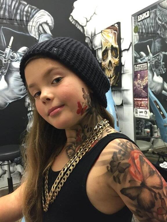 В Новой Зеландии детям сделали тату на все тело: опубликованы фото
