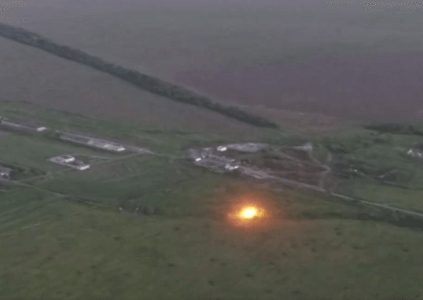 "Вот это за*бись горит": бойцы АТО уничтожили БМП террористов. Видеофакт