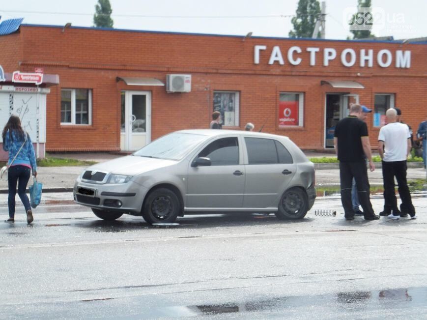 ДТП в Кировограде: во время дождя сильно столкнулись две иномарки. ФОТО