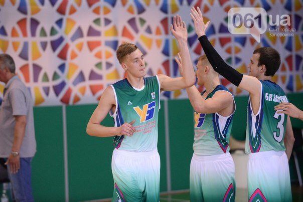 В финале студенческого чемпионата Украины по баскетболу сыграет запорожская команда