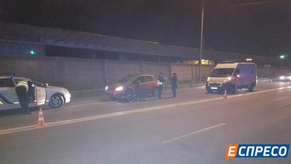 У Києві п'яний водій збив на смерть дівчину