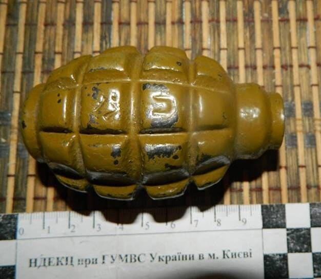У київській багатоповерхівці ледь не вибухнула граната