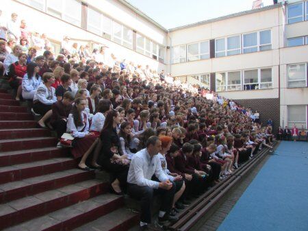 Руслан Марцінків розповів на урочистих лінійках про роботи з благоустрою, які тривають у місті