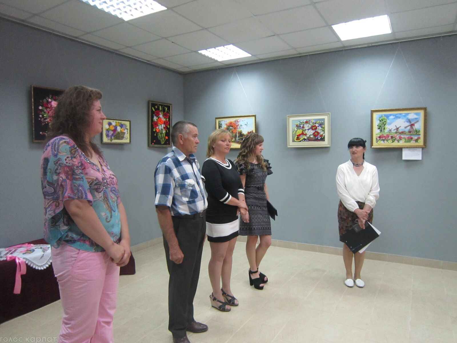 У Виноградові відкрилася виставка творчих робіт місцевих авторів (ФОТО)