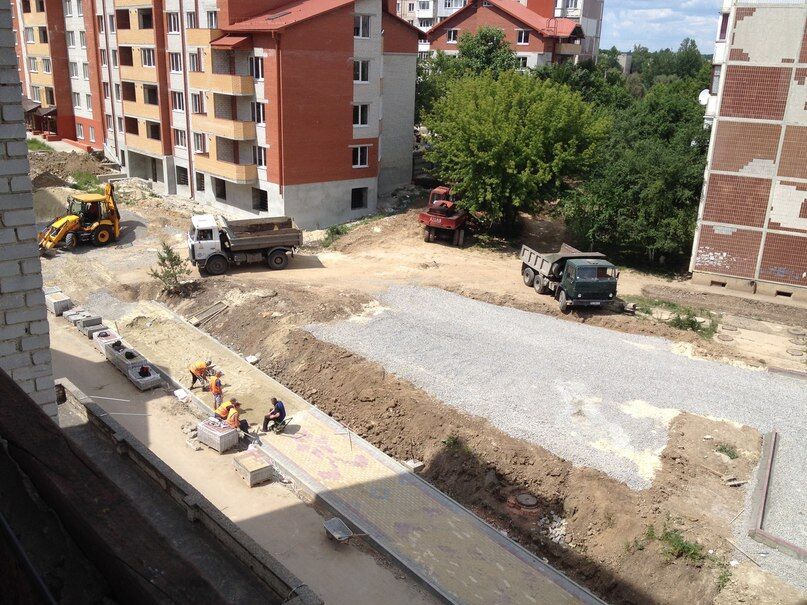 У Тернополі ремонтують бульвар Просвіти (фото)