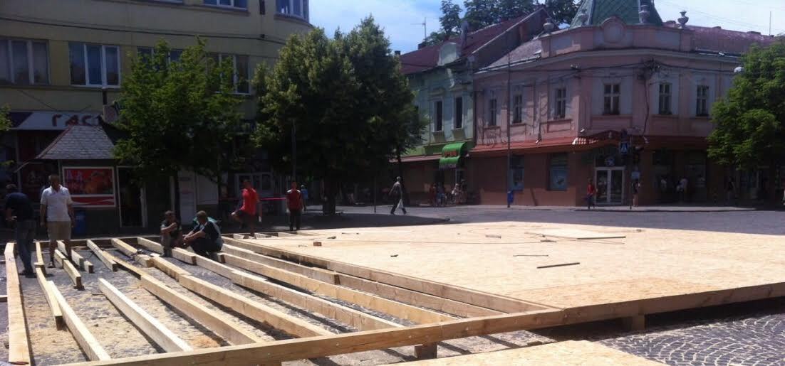До Параду випускників у Мукачеві перекриють кілька вулиць (ФОТО)